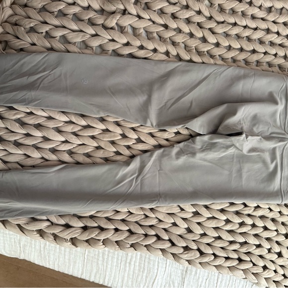 lululemon Wunder Train High-Rise Tight 28” in Riverstone - Picture 3 of 7